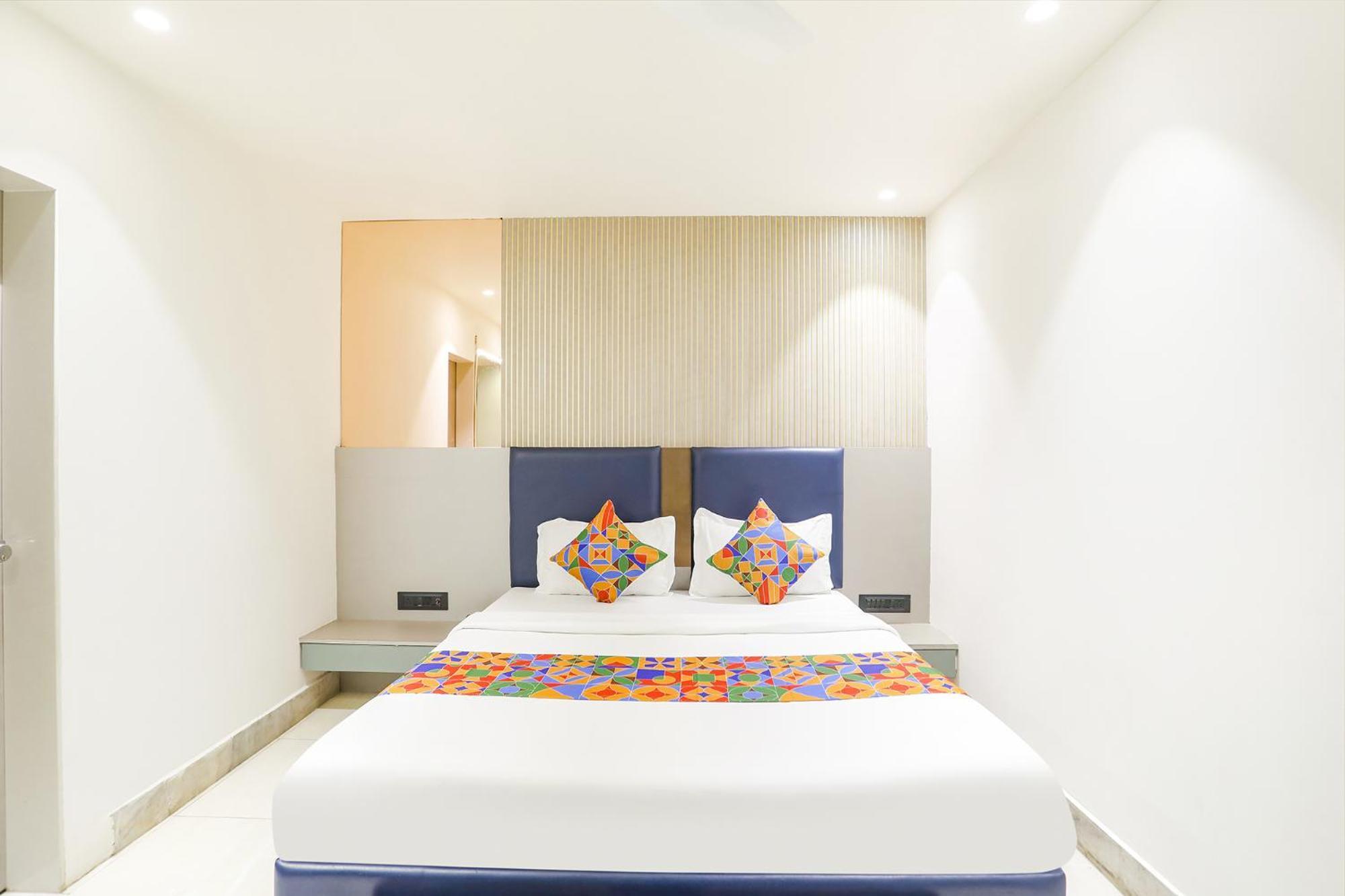 Fabhotel Shirdi Park Inn Buitenkant foto