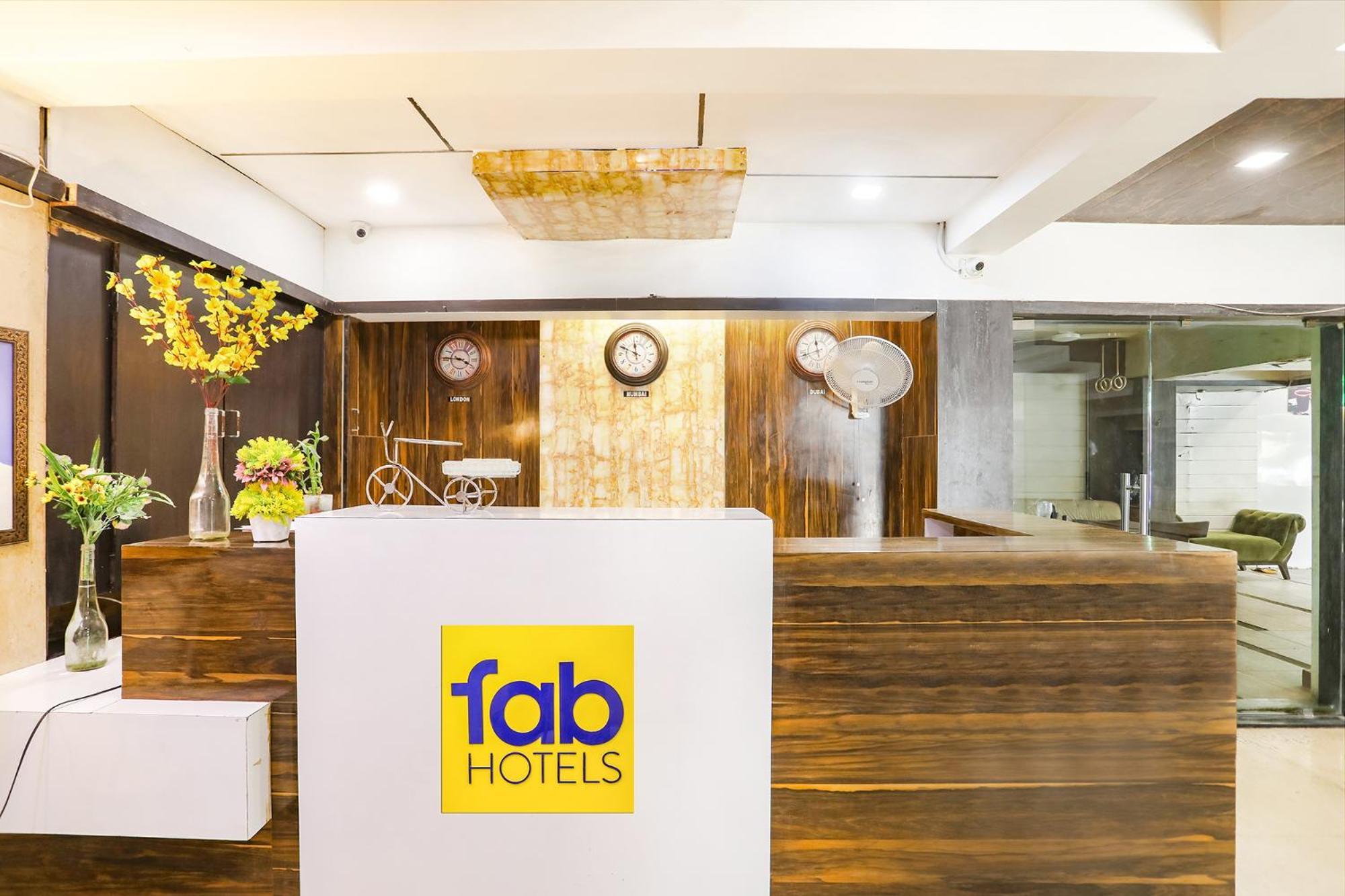 Fabhotel Shirdi Park Inn Buitenkant foto